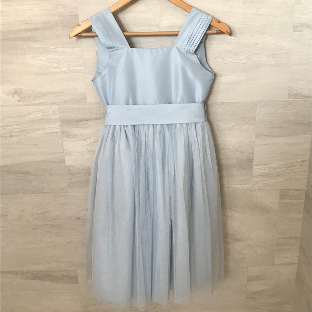 Isabell Garreton Baby blue %100 polyester size 8
